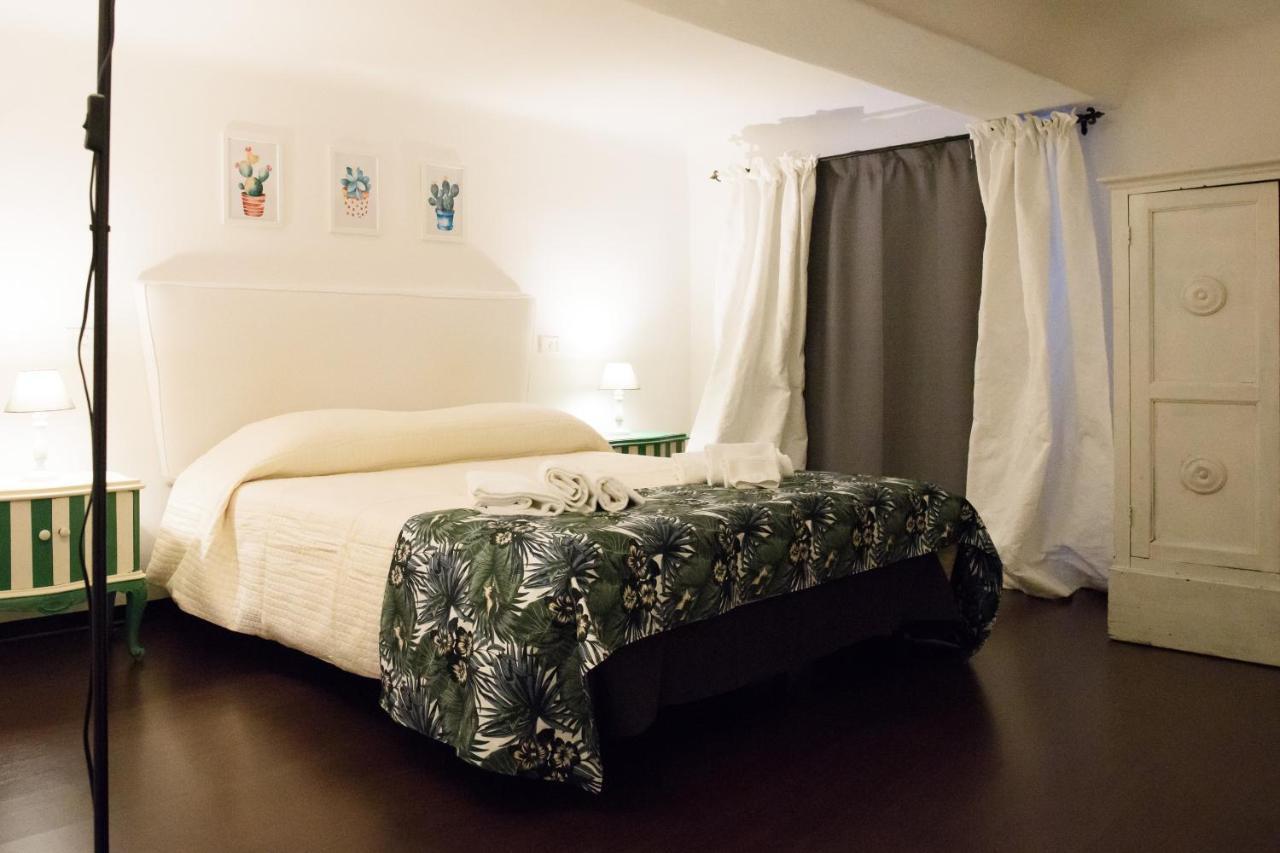 B&B Piccoli Leoni Genua Exteriör bild